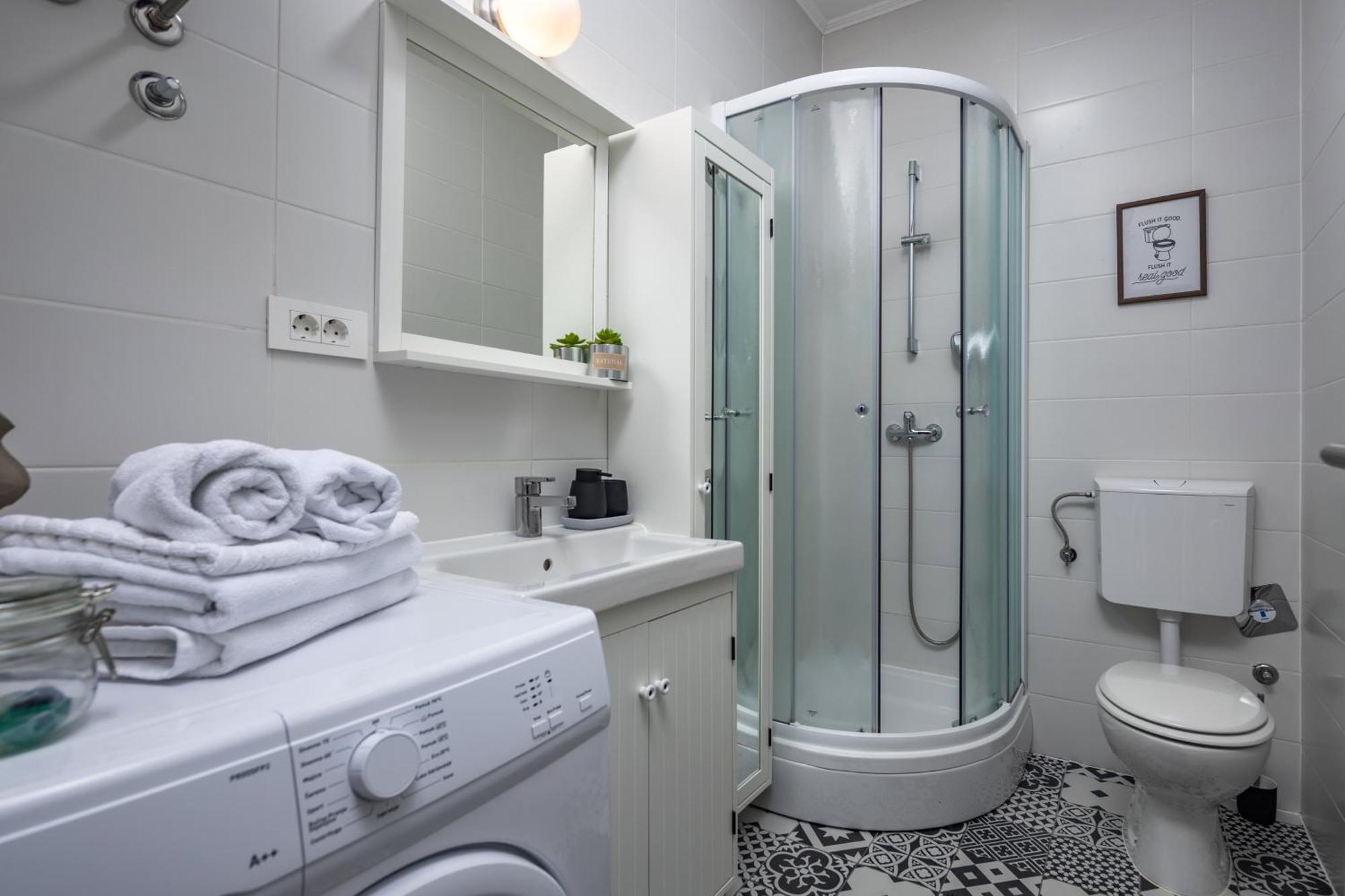 Agostini - Self Check-In Studios - Free Gated Parking On Site ริเยกา ภายนอก รูปภาพ